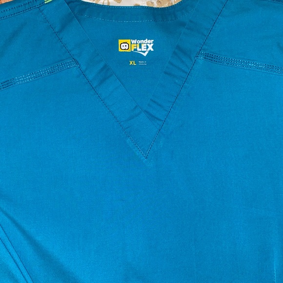 WOMEN WONDER FLEX UNIFORM SET - Picture 2 of 9